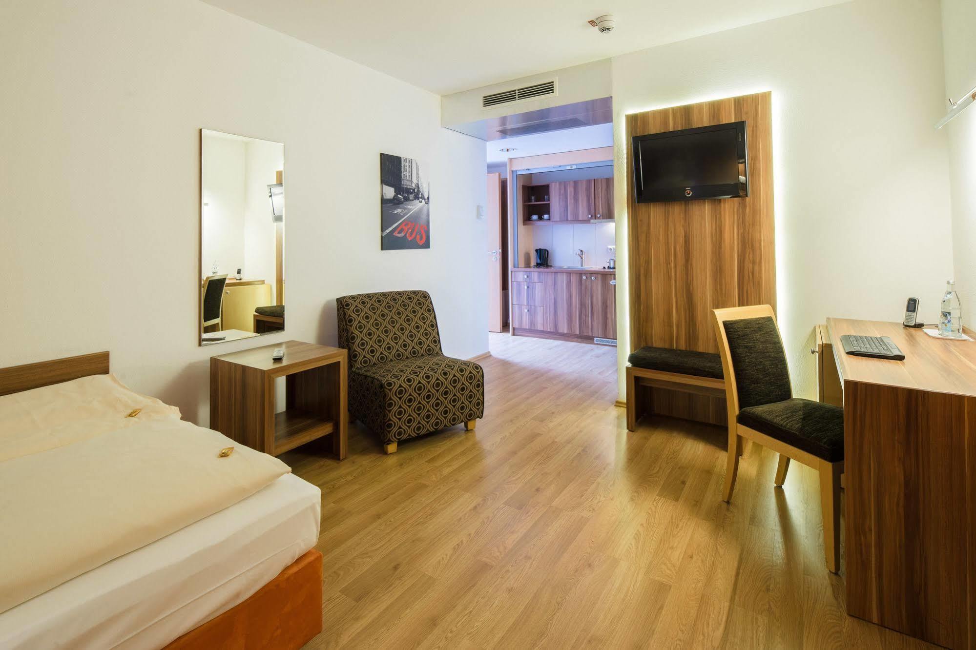 HOTEL MERIDIAN ***SUPERIOR LANDSHUT 3* (Duitsland) - vanaf € 117 | iBOOKED